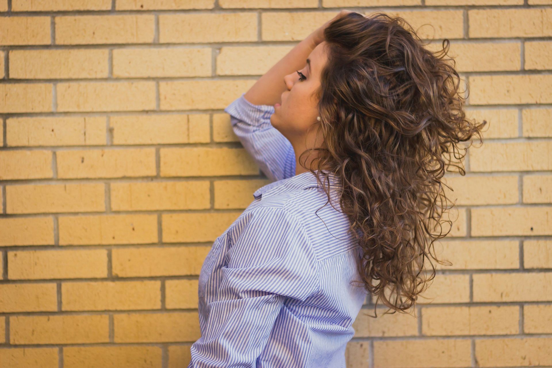 Better hair quality (Image by Christin Noelle/Unsplash)